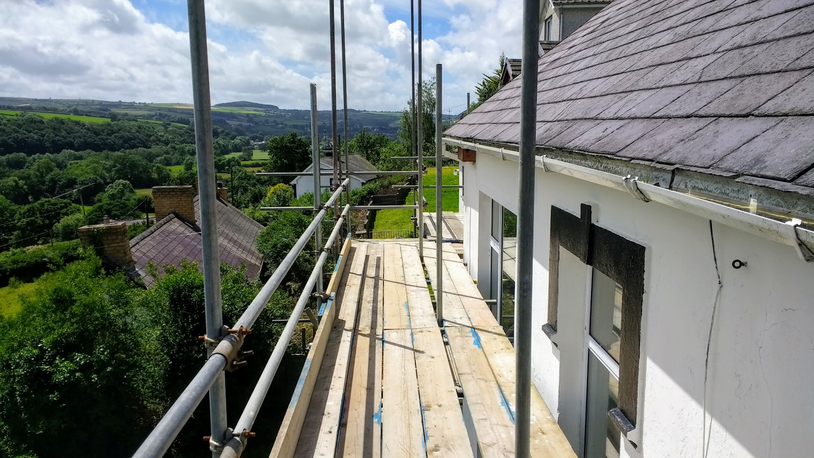 a view of a house from a high point of view